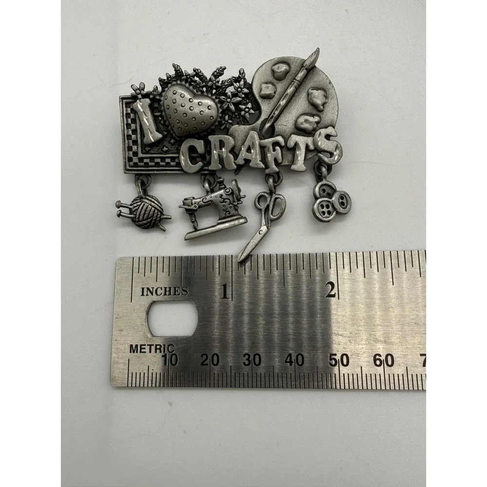 Spoontiques Vintage Pewter I Love Crafts Brooch Sewing Painting Knitting Charms